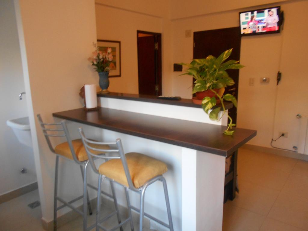 סלטה Departamento Dean Funes חדר תמונה