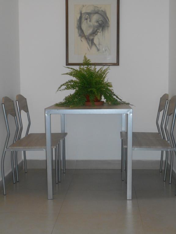 סלטה Departamento Dean Funes חדר תמונה